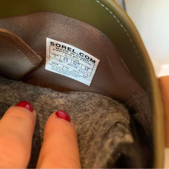 Sorel | Waterproof Winter Boots with Removable Liner - Picture 10 of 14